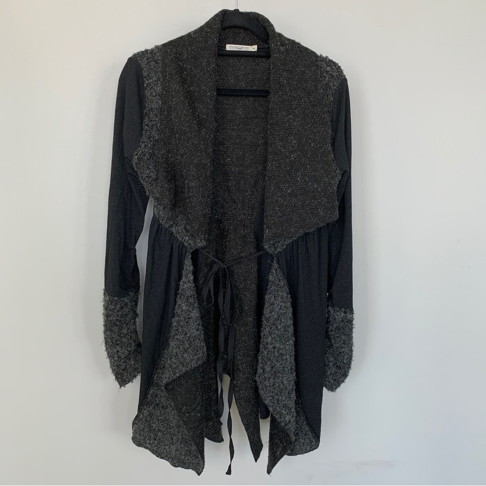 hazel Gray & Black Multimedia Tie Front Cardigan Size M
